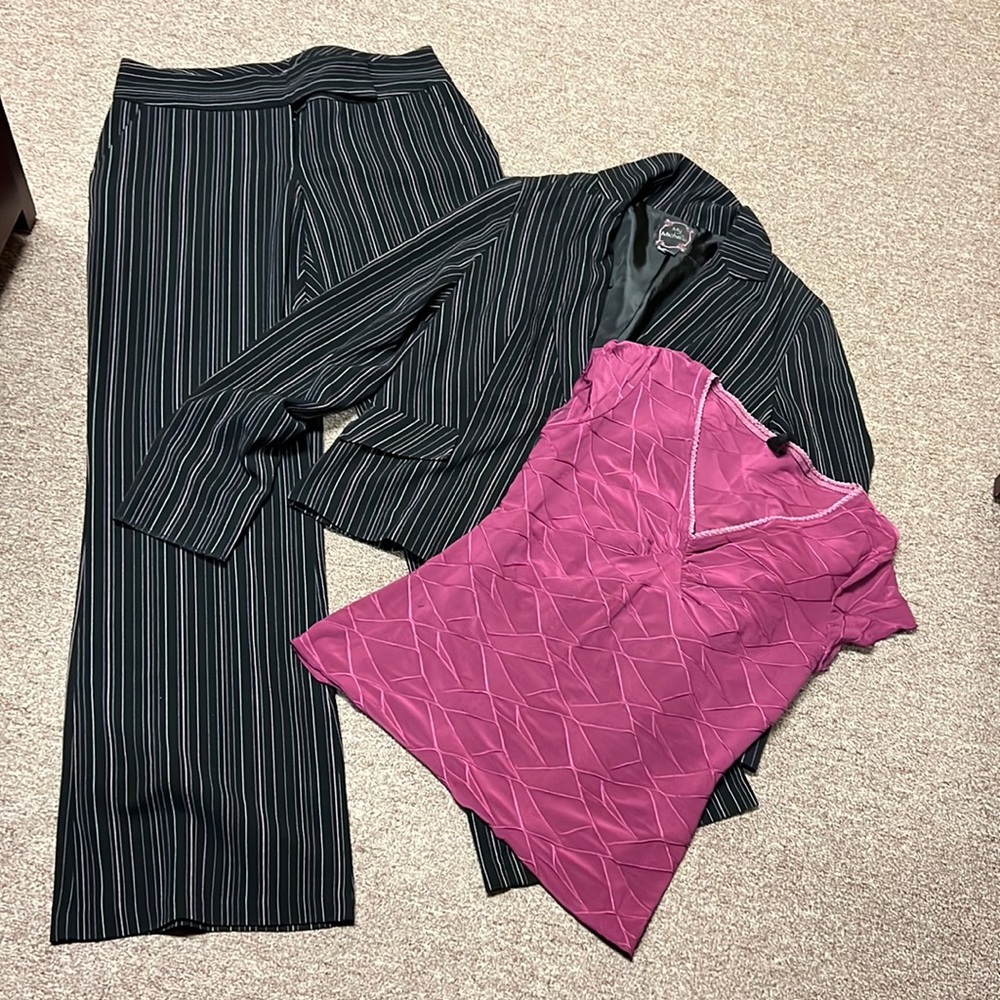 Juniors My Michelle Suit